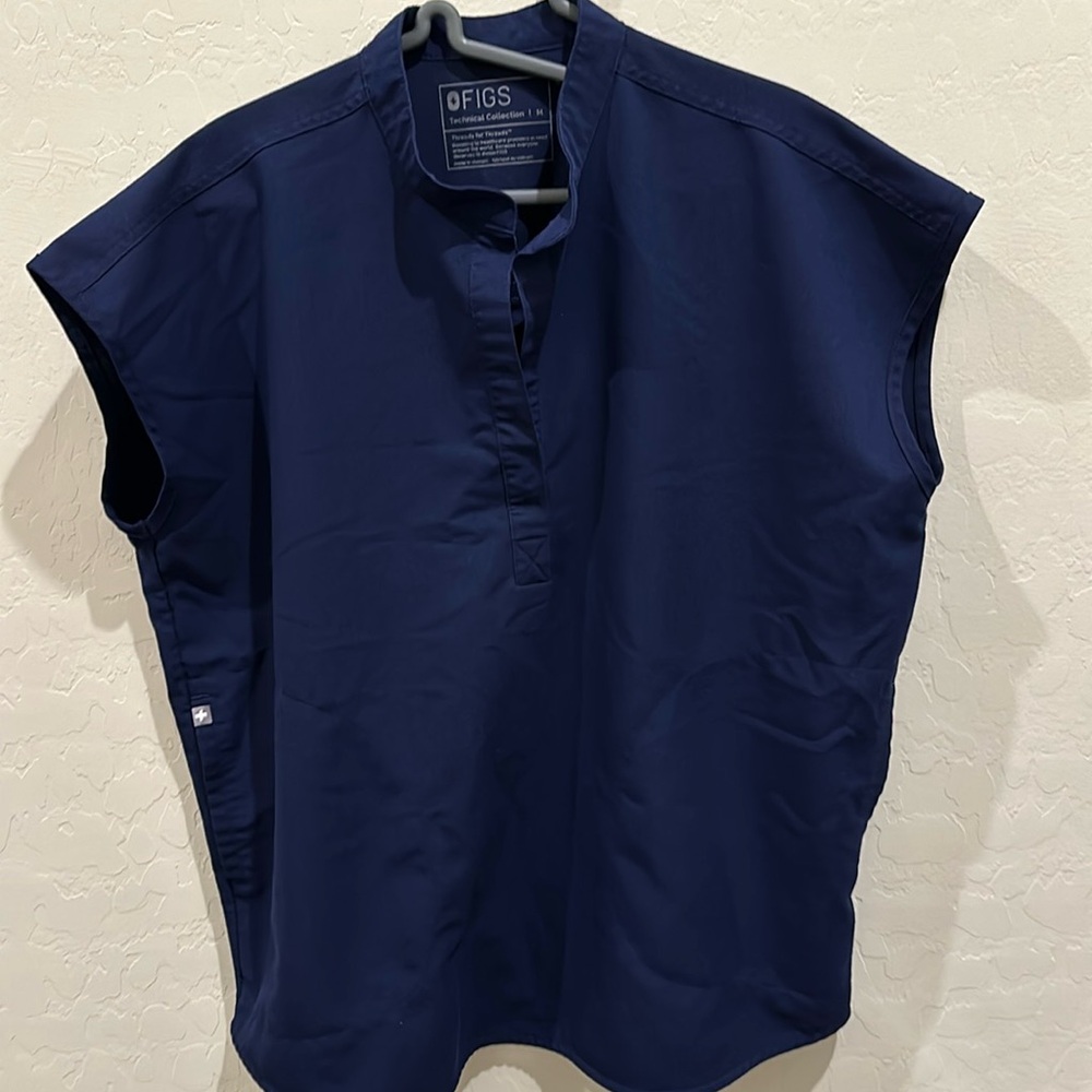 Figs Rafaela Scrub Top sz M